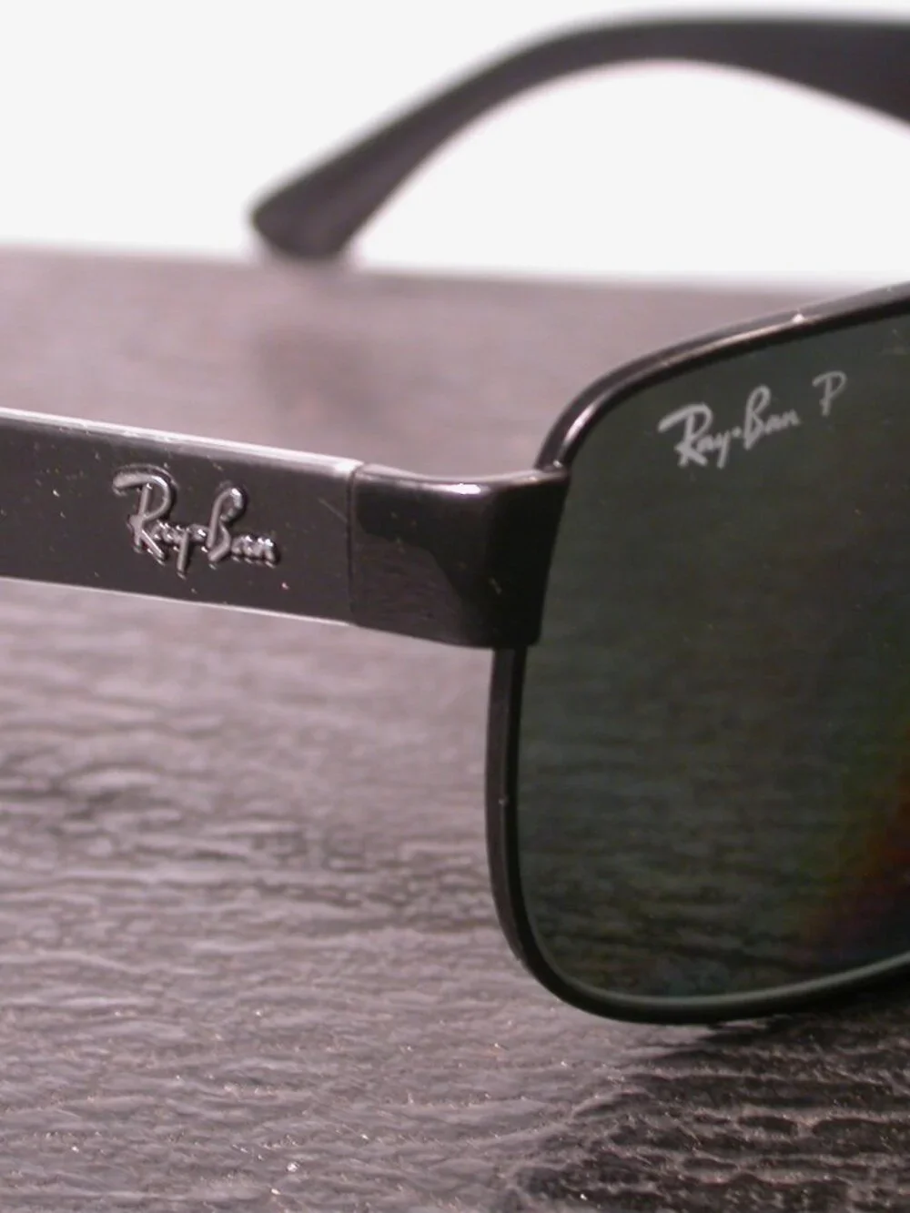 Ray-Ban up auction